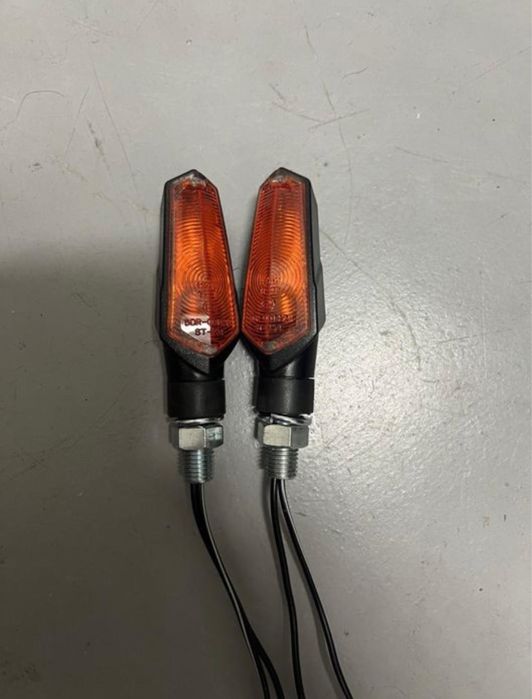 Piscas universais 12 volts