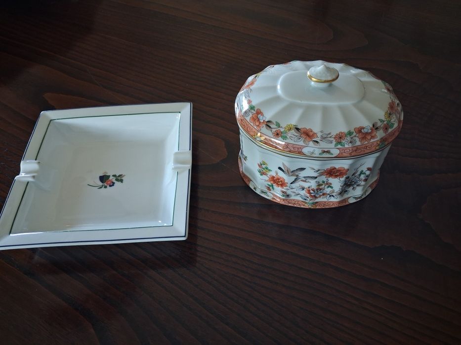 Caixa porcelana da Vista Alegre + cinzeiro porcelana Spal