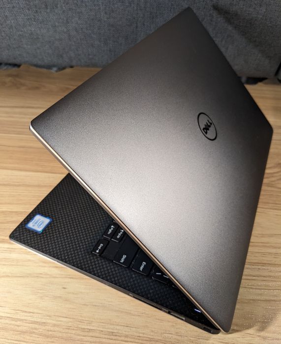 Ноутбук Dell XPS 13" 9360, i5 6200U, 8Gb ОЗП, 256Gb SSD