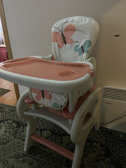 Стілець для годування