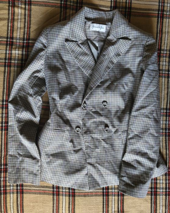 Je suis le fleur піджак та спідниця