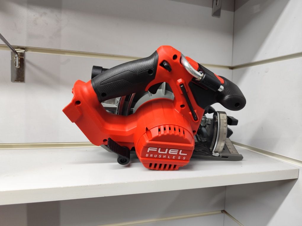 Milwaukee M18 CCS55 безщіткова акумуляторна паркетка Мілвоке оригінал