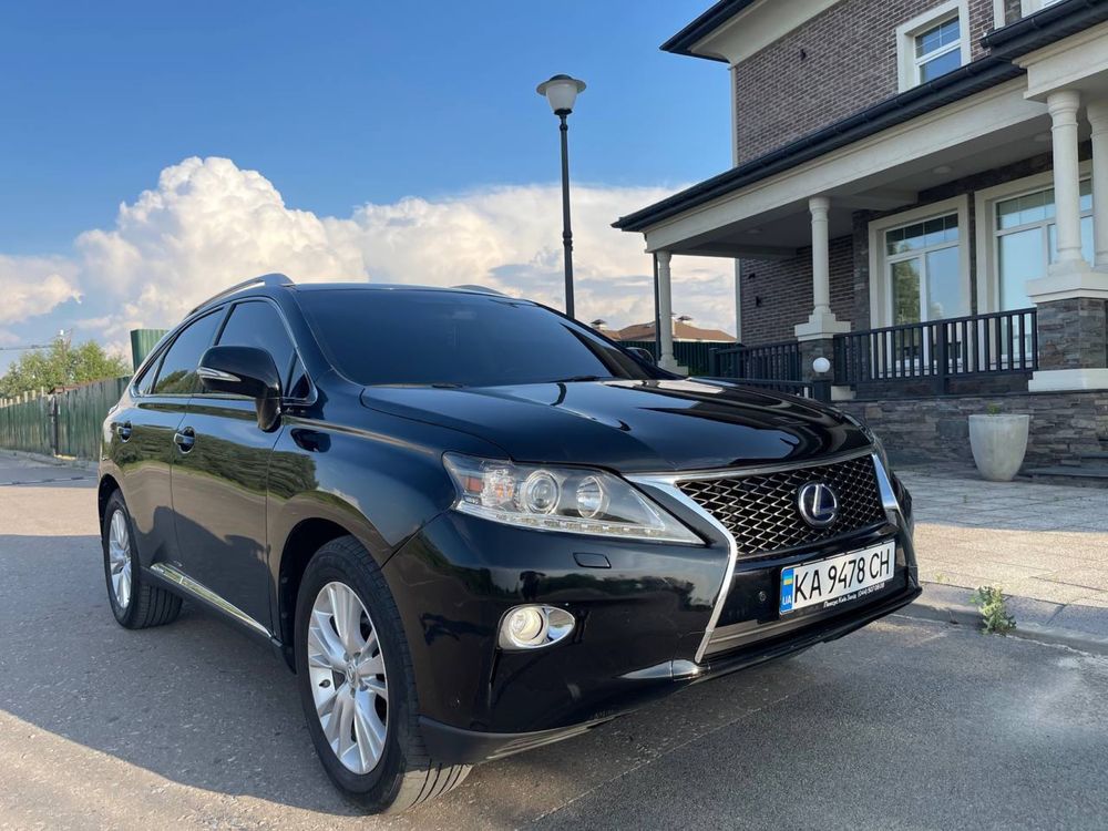 Lexus RX 450 н продам обслуженный