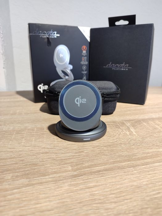Магнітний складний зарядний пристрій Dacota Platinum Qi2 3-в-1