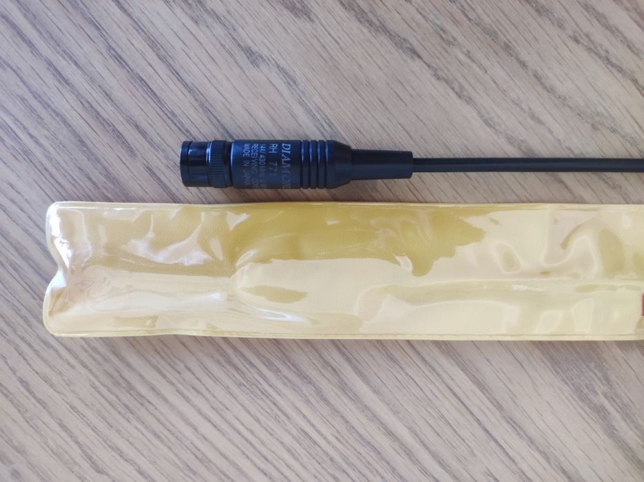 Antena Diamond RH 771. Original.