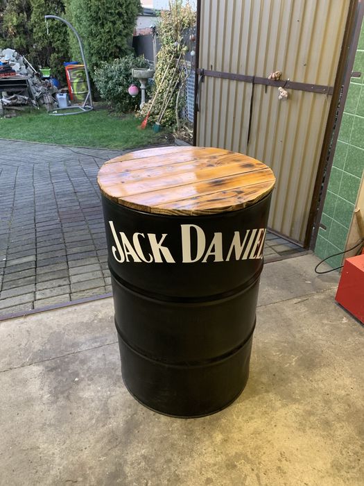 Stolik z beczki 200L…….