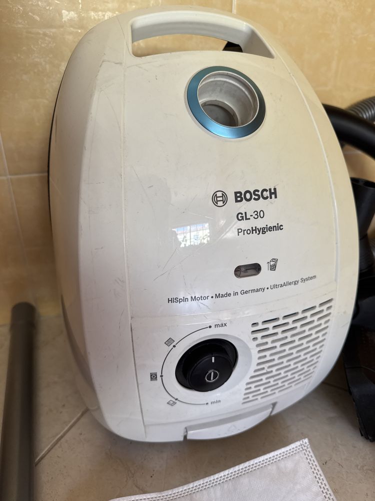 Aspirador BOSCH GL-30 ProHygienic + saco novo