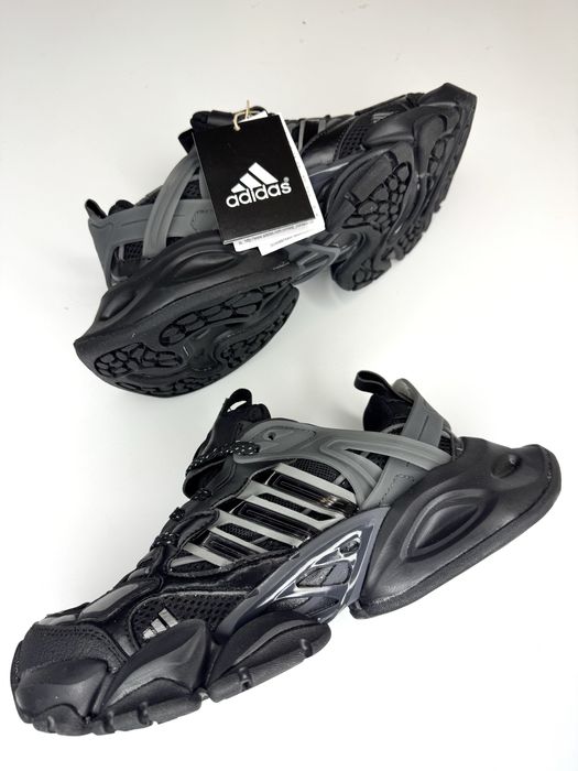 Кроссовки Adidas НОВЫЕ - 38 размер в НАЛИЧИИ