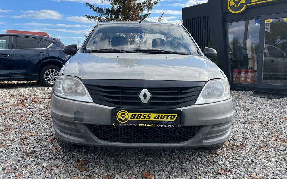 Renault Logan 2010