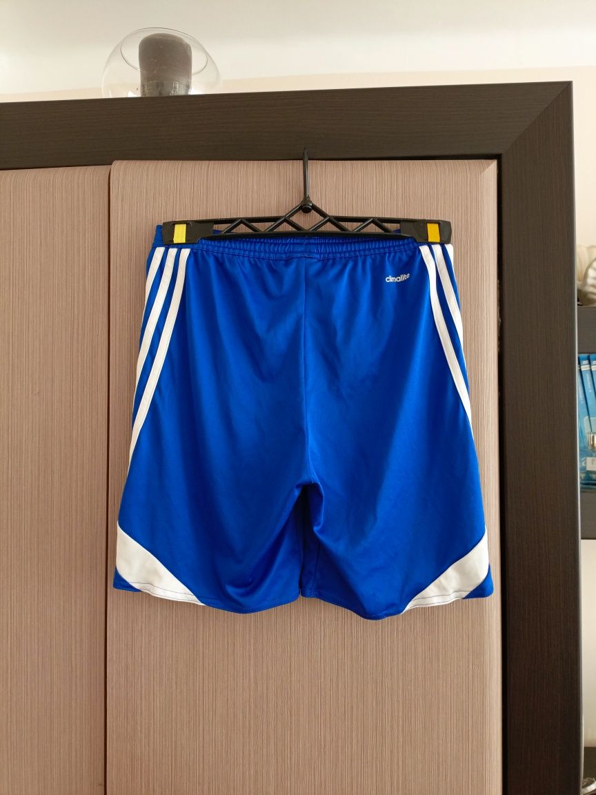 Chłopięce spodenki sportowe Adidas (niebieskie, rozmiar 152 cm) - stan