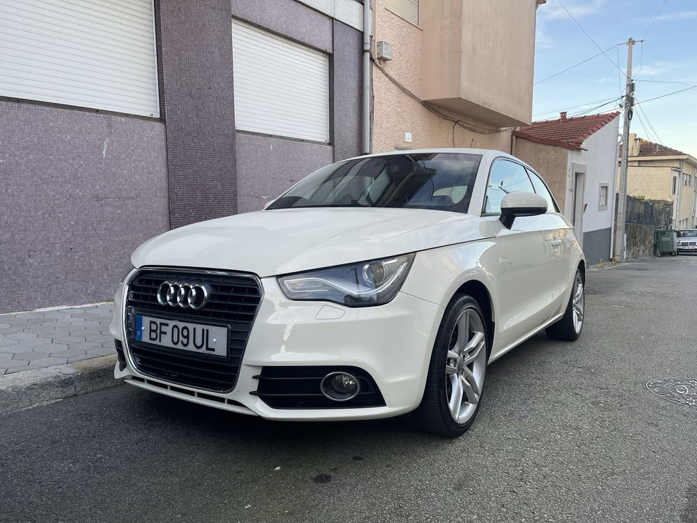 Audi A1 1.6 tdi 105cv versão sline exterior e interior