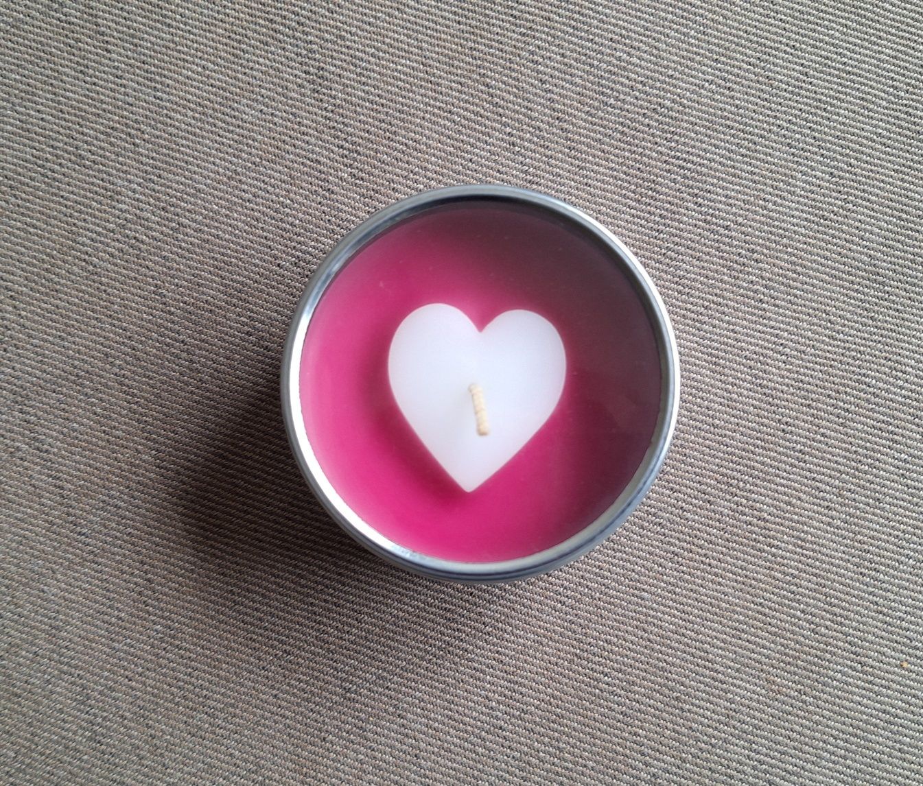 IKEA Glänsande Świeca zapachowa w puszce walentynkowa Świeczka serce