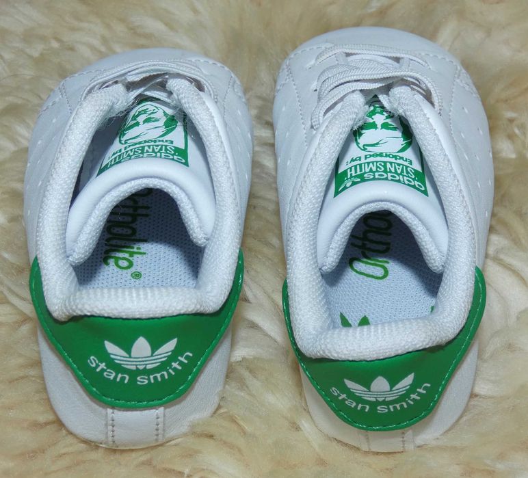 Детские кроссовки (пинетки) Adidas Stan Smith (6-9 месяцев) -ориг.