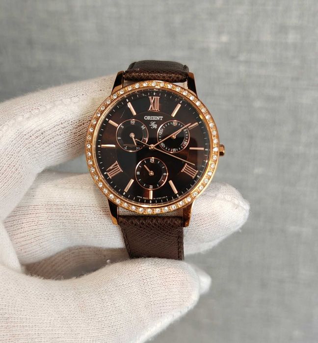 Жіночий годинник Orient FUT0H001T0 37mm