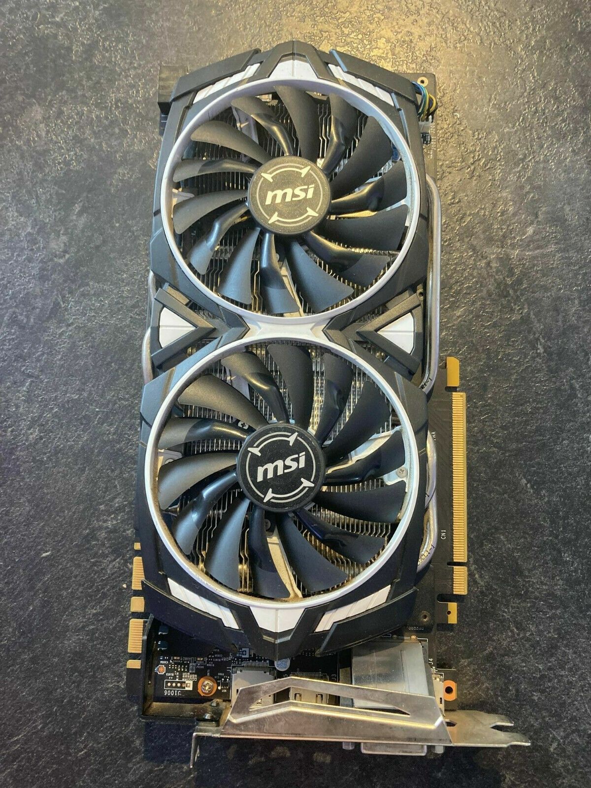 MSI GeForce GTX 1070 ARMOR 8G