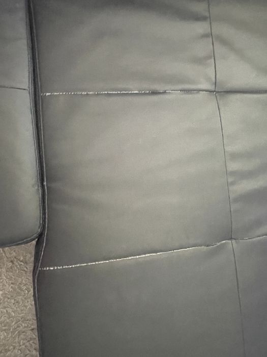 Sofa com chaisse long com arrumacao