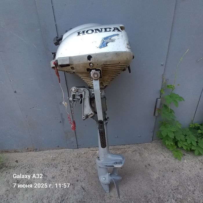 Лодочный мотор Honda BF 2