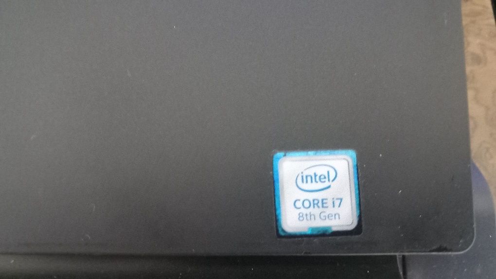 Portatil Dell 7490-i7 8tr.