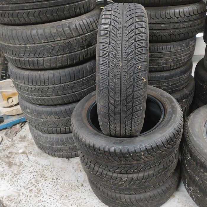 Opony Zimowe Goodride 185/60R15 88H SW608