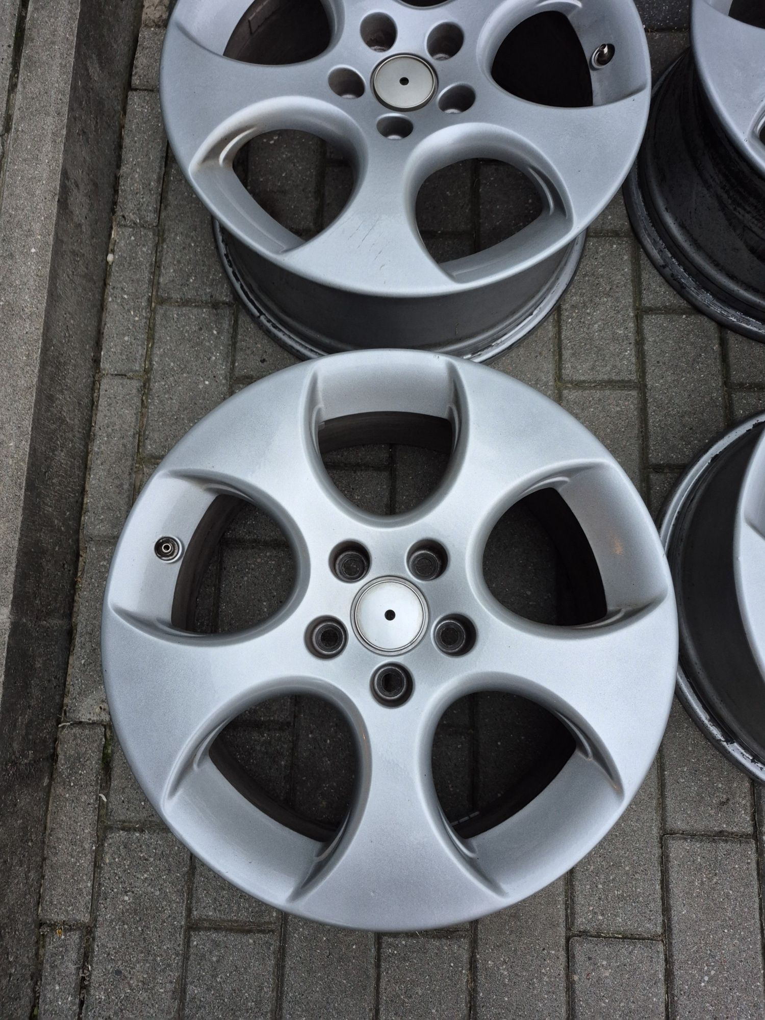 Alufelgi BBS Golf V GTI 5x112 R17