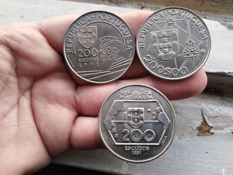 3 moedas de 200 escudos datadas de 1991 e 1992 Belas