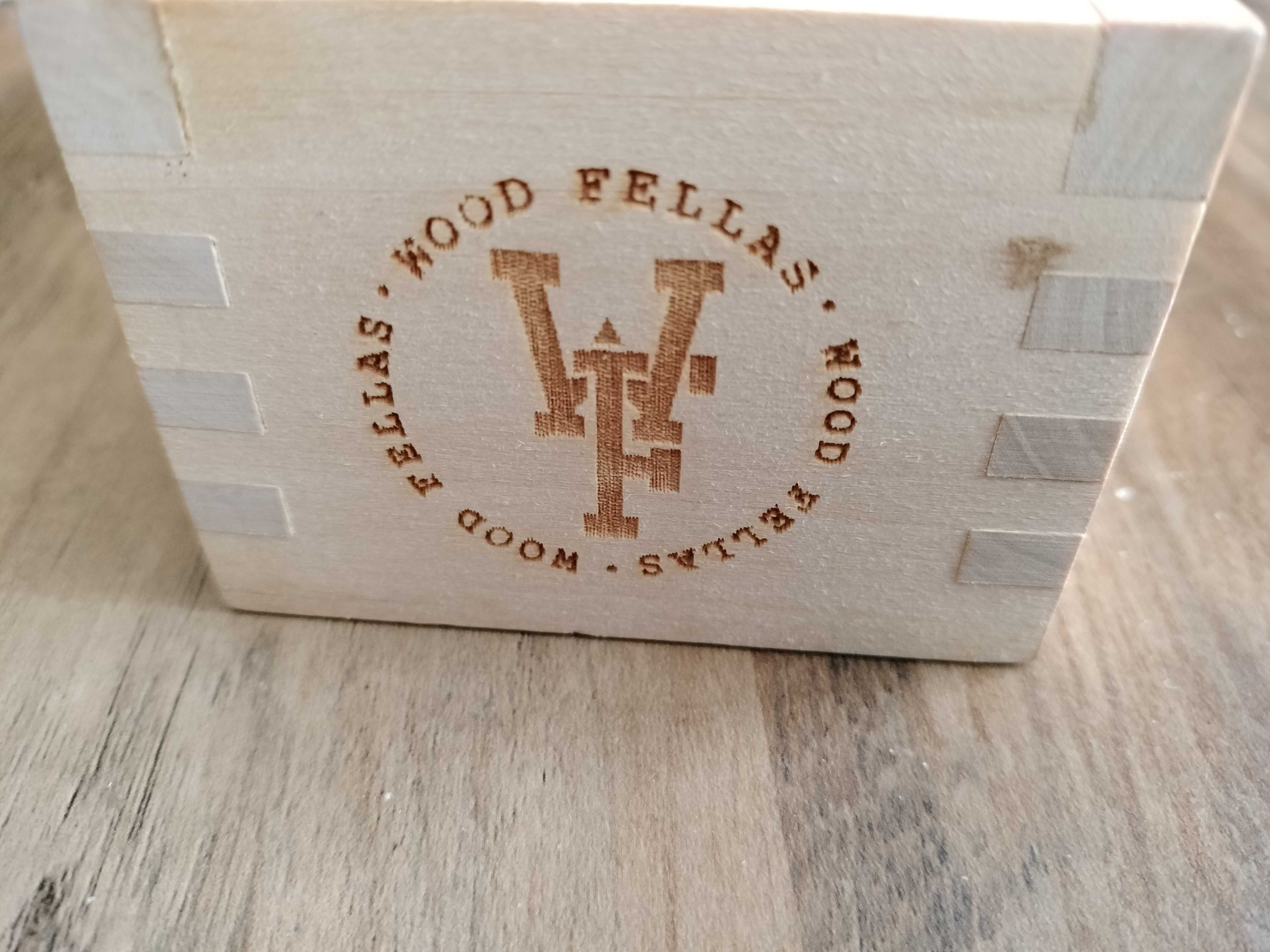 drewniane pudełko do okularów Wood Fellas