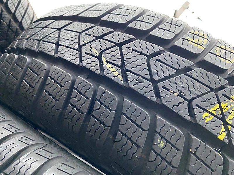 205/60r17 Pirelli SottoZero 3_7,3mm_4szt_(170)