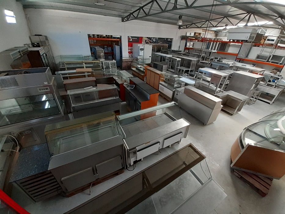 NOVOS E USADOS - Bancadas Inox, Vitrines...