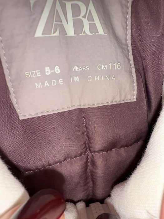 Куртка zara 116 см