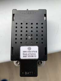 Підсилювач антени Volkswagen Golf 6 2008-2013 рік. 5M0035570B.
