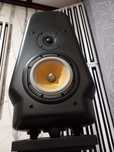Par de fabulosas  colunas Hi End , inspiradas nas  Wilson Audio