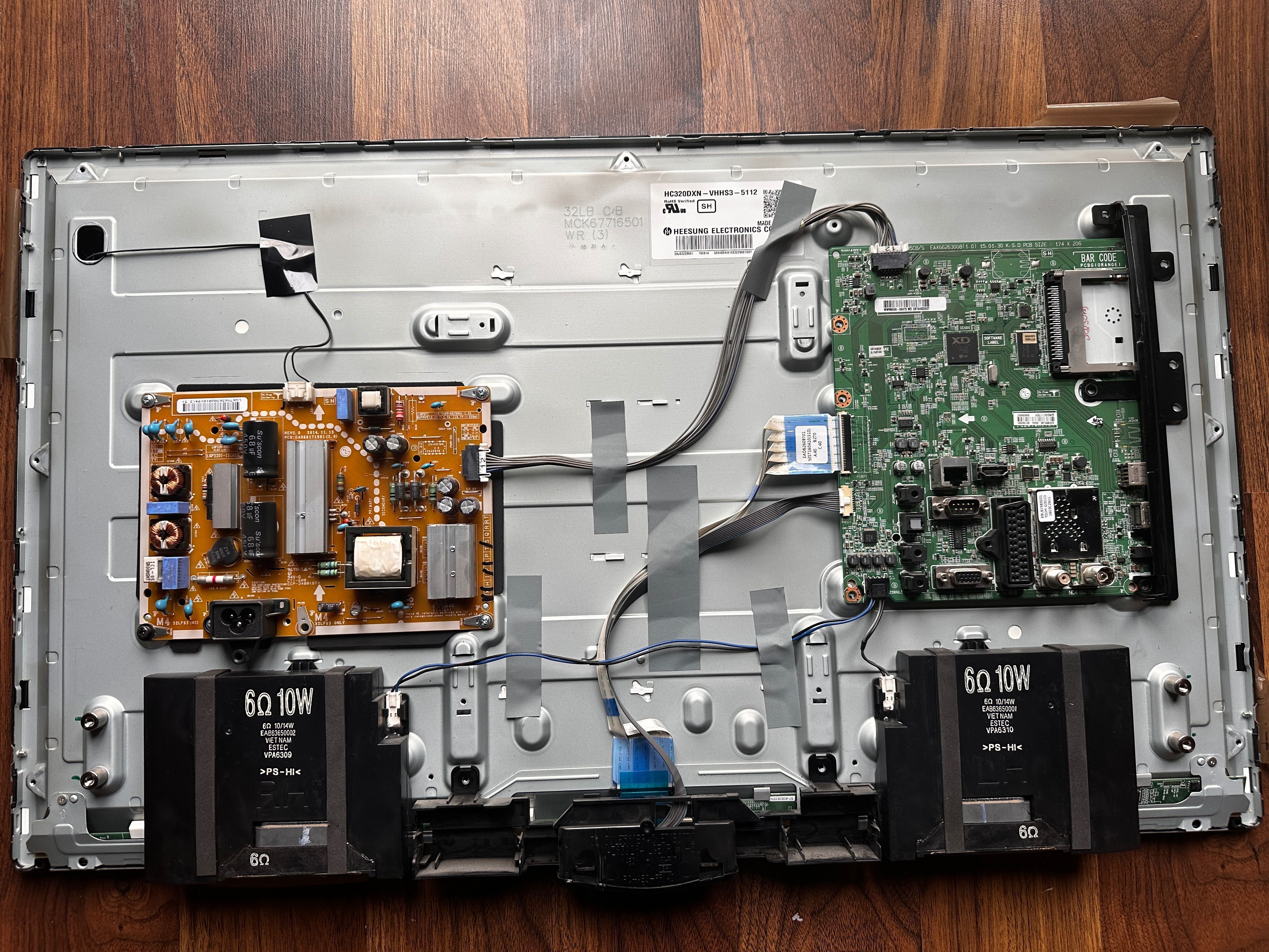 LG 32'' LX330C Direct LED -Uszkodzony