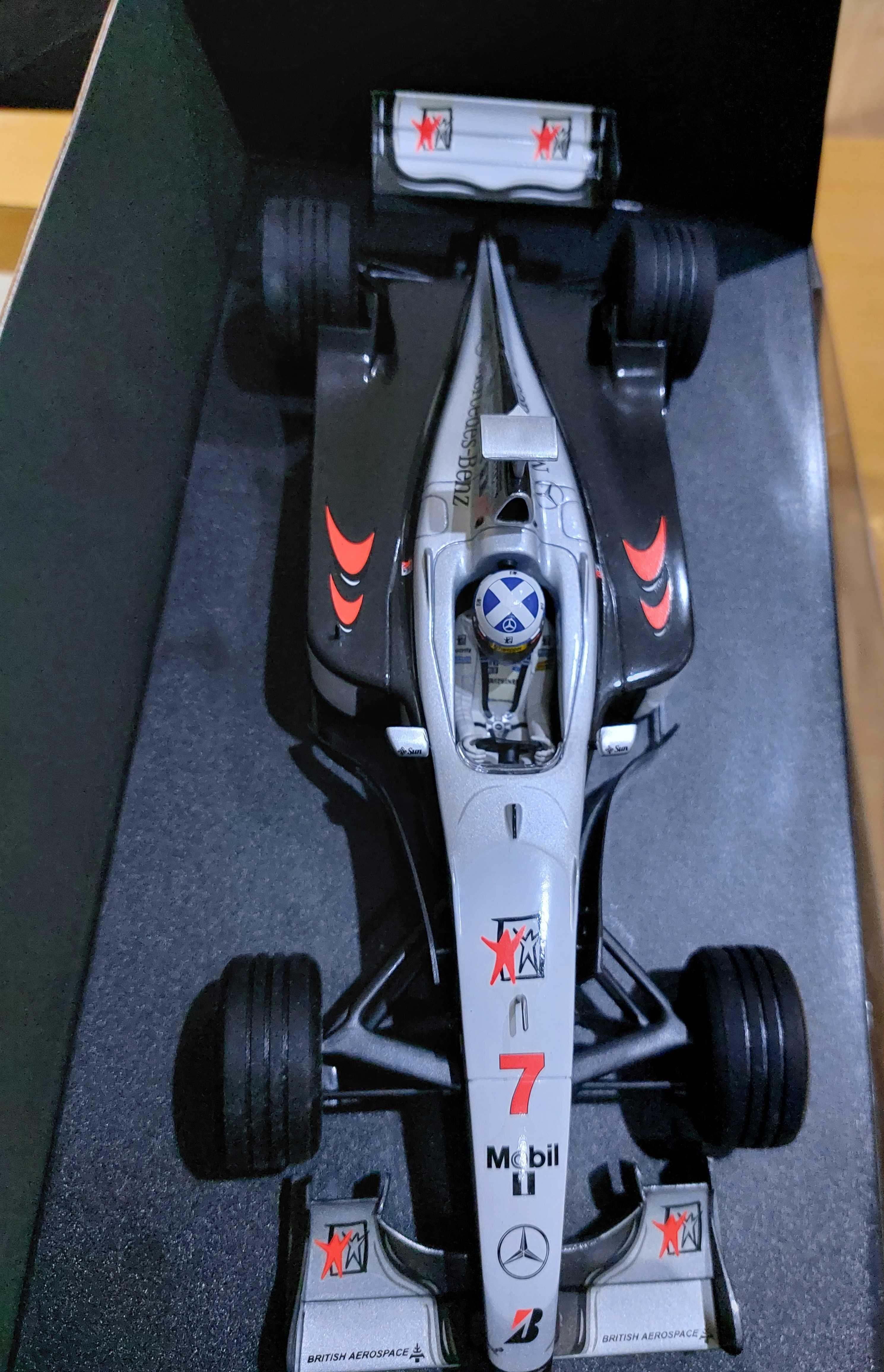 Miniatura Minichamps 1/18 McLaren Mercedes MP4/13 D. Coulthard #7 1998