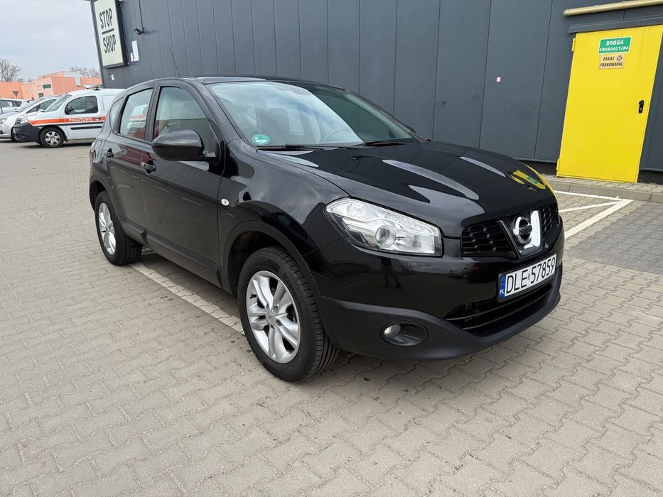 Nissan Qashqai 4x4 Stan bardzo dobry solar dach kamera cofania
