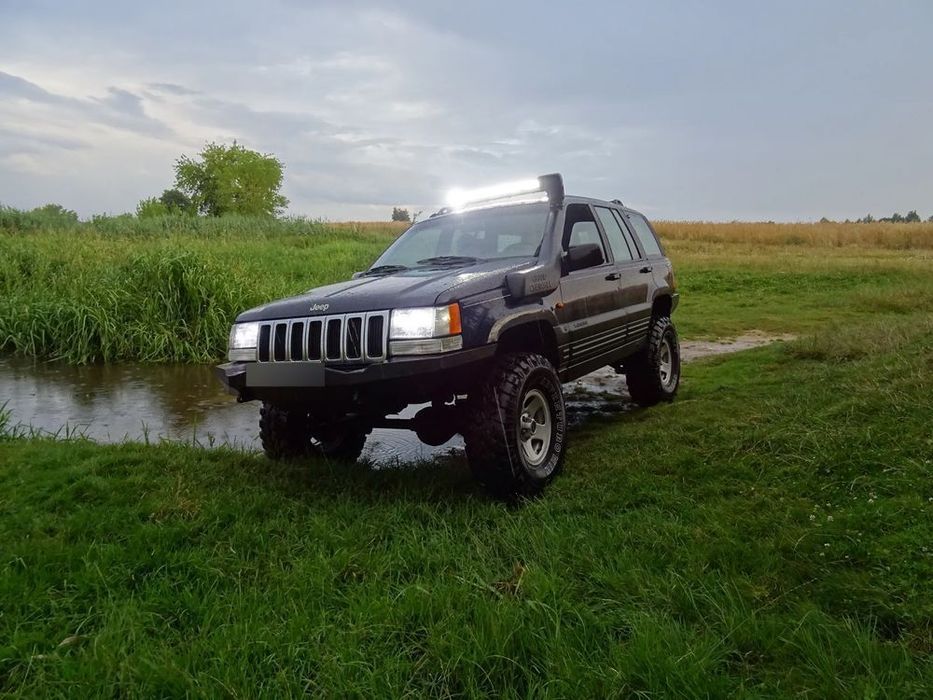 Jeep Grand Cherokee SPRZEDAM JEEP GRAND CHEROKEE - Doinwestowana Super Terenówka !!!