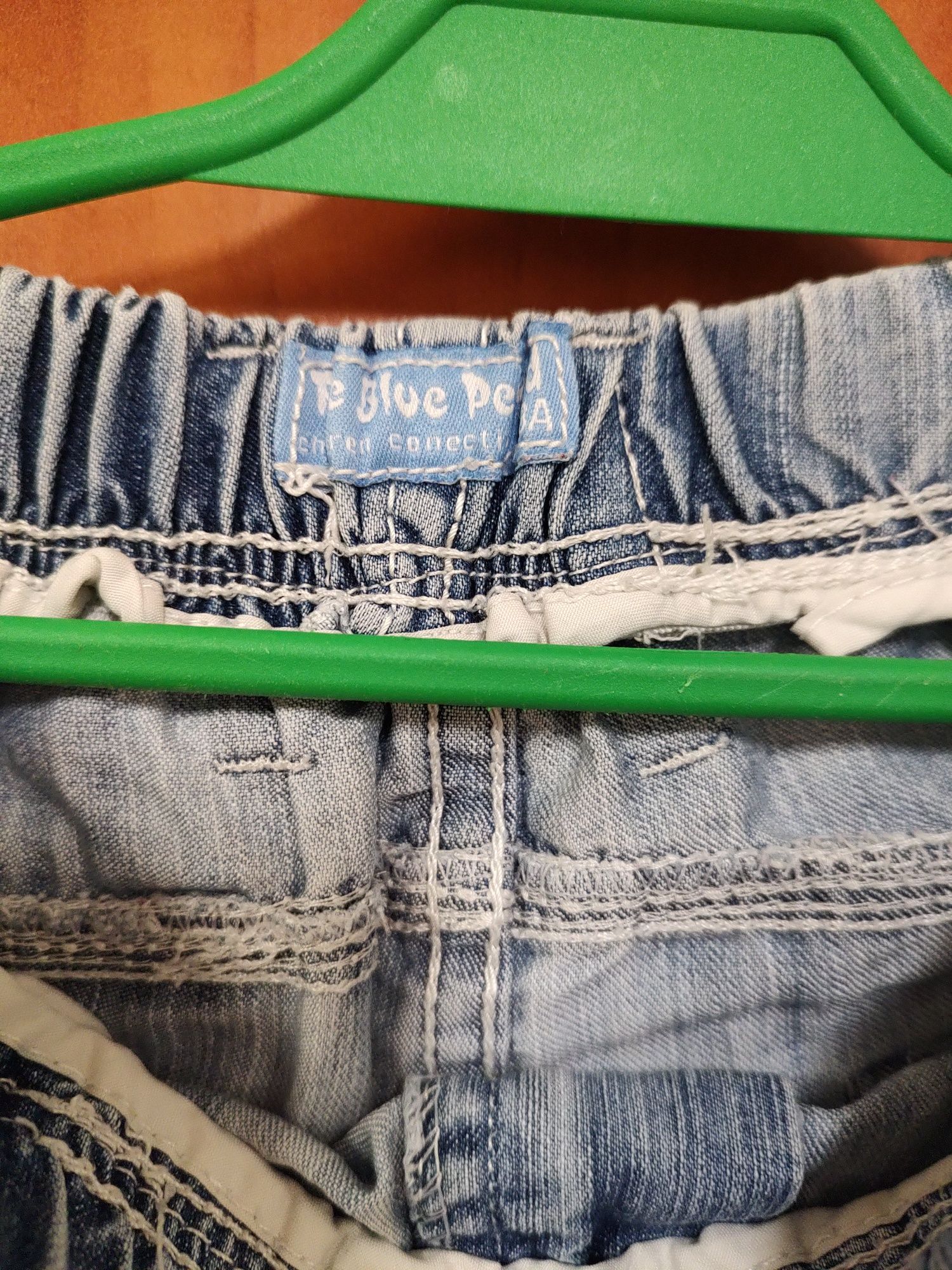 Krótkie spodenki chłopięce bawełniane jeans na gumce 8 lat