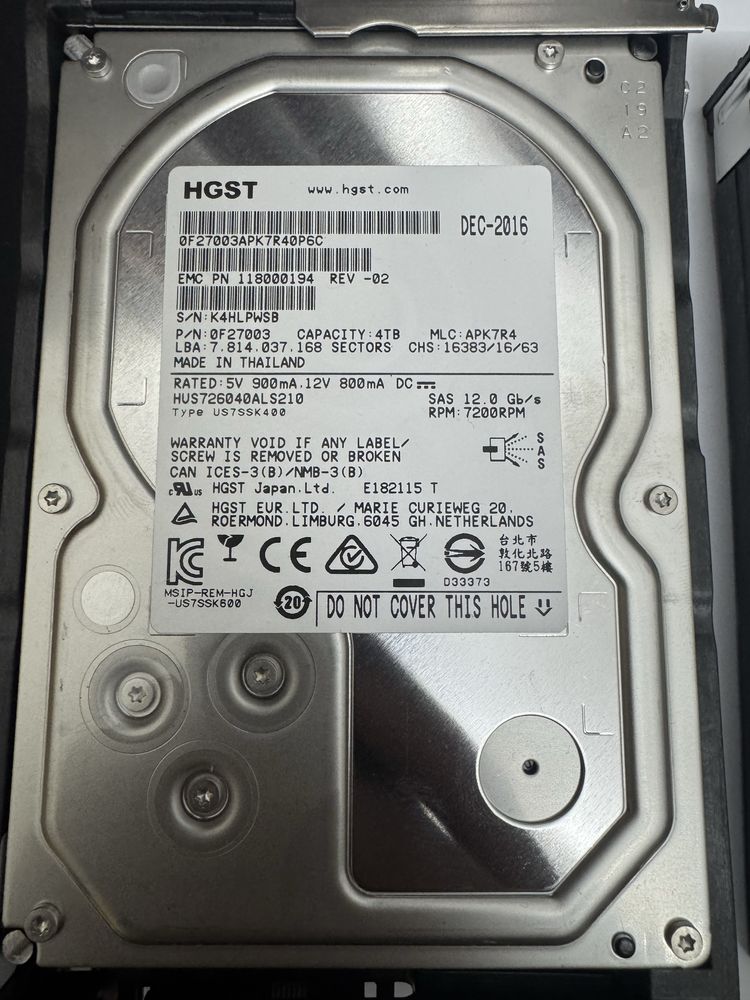 4T e 3T   HDD. SAS