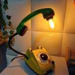 Telefon stacjonarny retro dekoracja