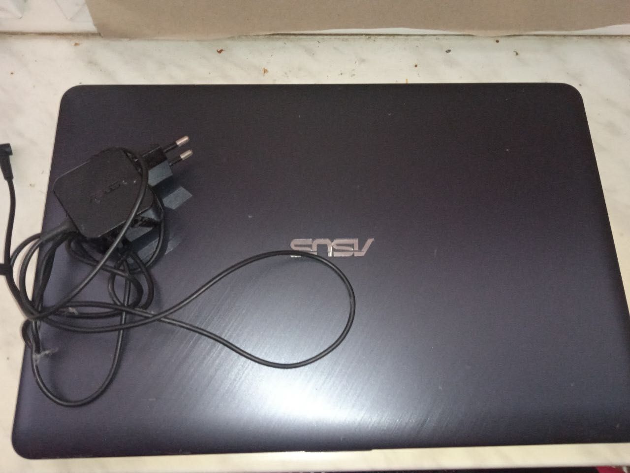 Asus vivobook 15