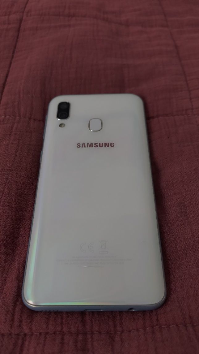 Samsung galaxy A40 uszkodzony ekran
