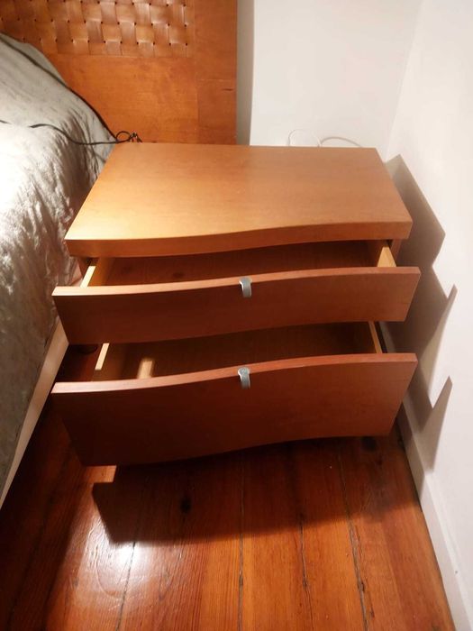 Mesas de Cabeceira de Madeira