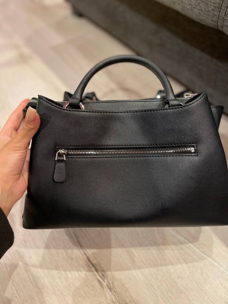 Женская сумка GUESS