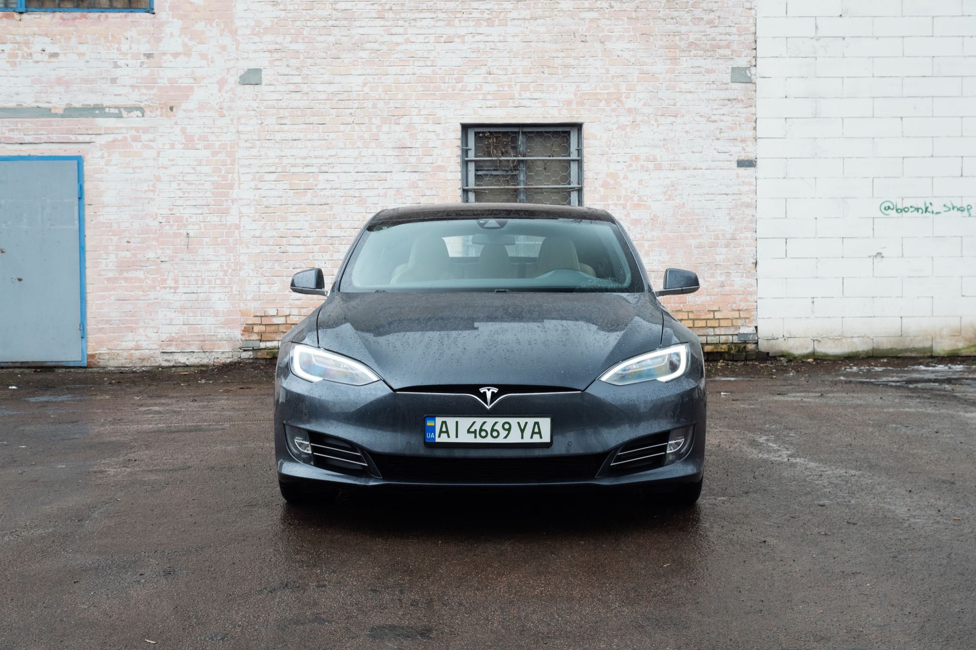 Tesla Model S 90D