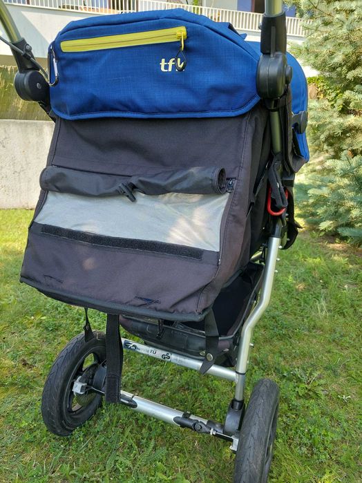 Wózek spacerowy biegowy trójkołowy TFK Joggster Adventure