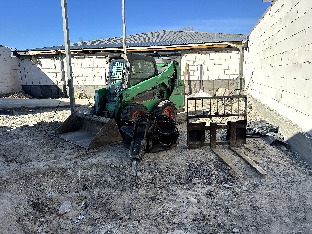 Мінінавантажувач Bobcat, бобкет, гідромолот, бур
