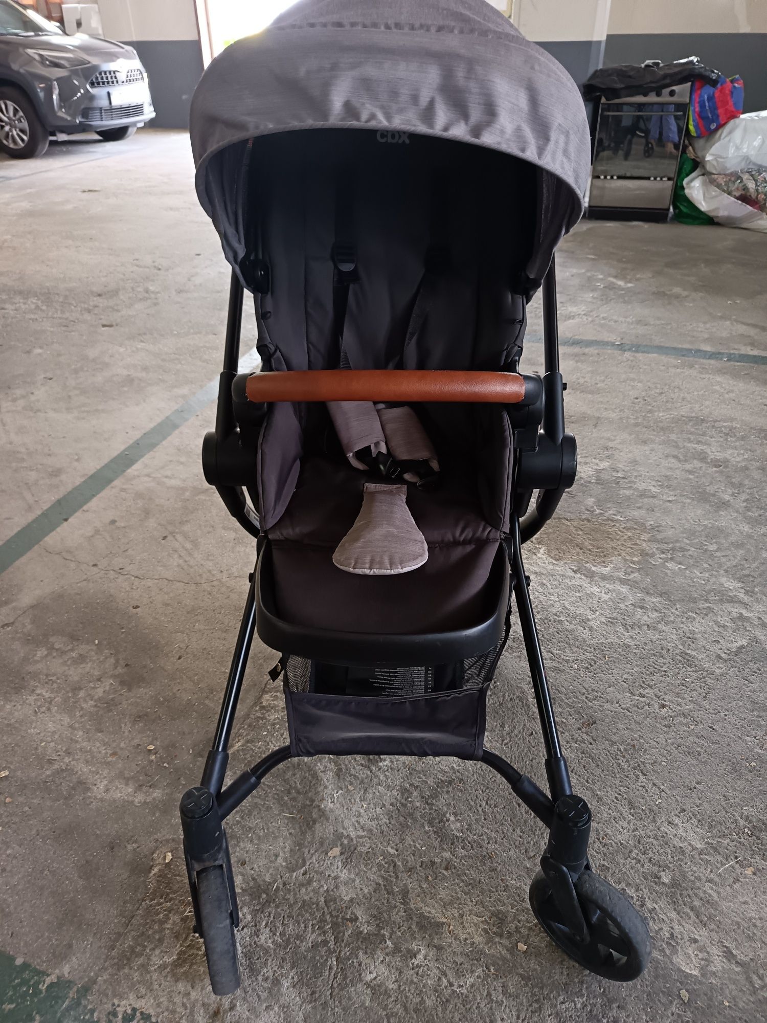 Carrinho de bebê completo
