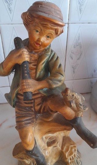 Figura antiga em cerâmica- Bom estado