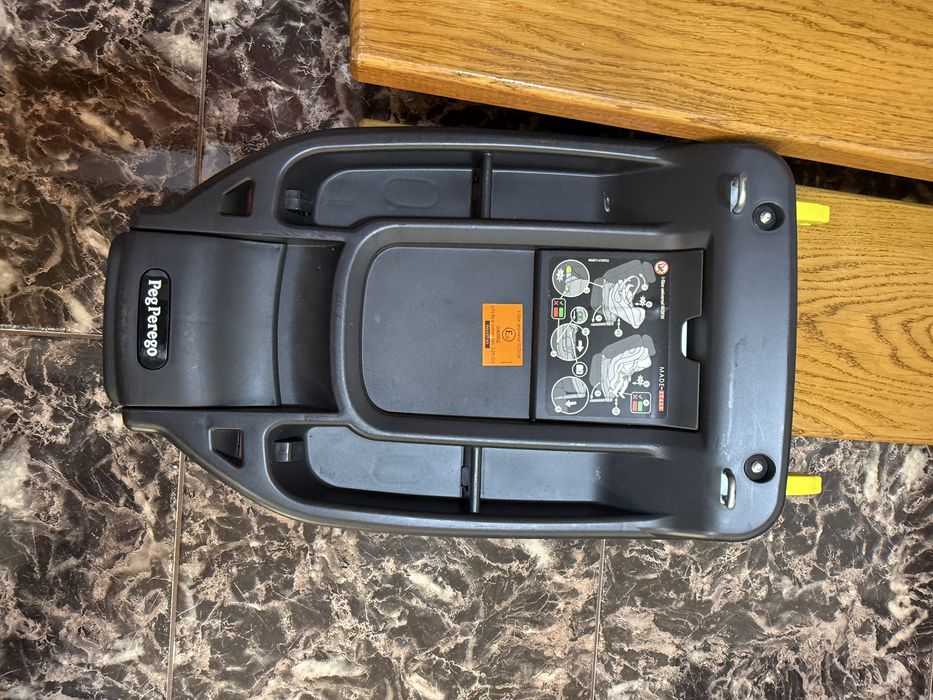 Автокрісло від народження Peg Perego Primo Viaggio Lounge