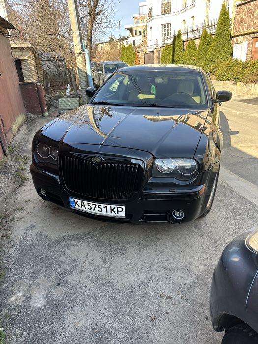 Любымый 300с продаю 2.7