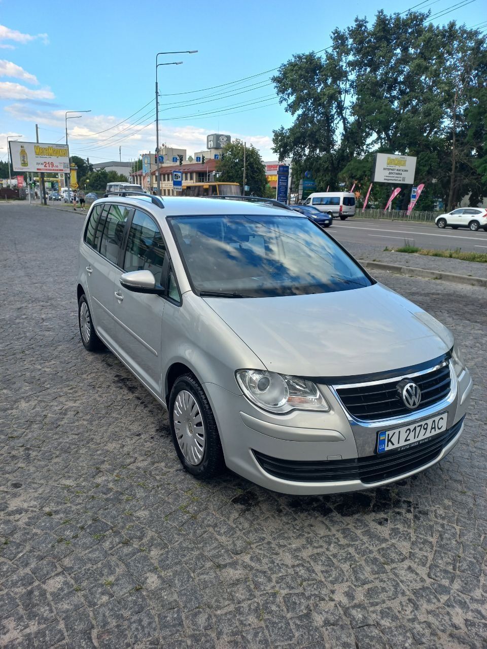 Продам Volkswagen Touran